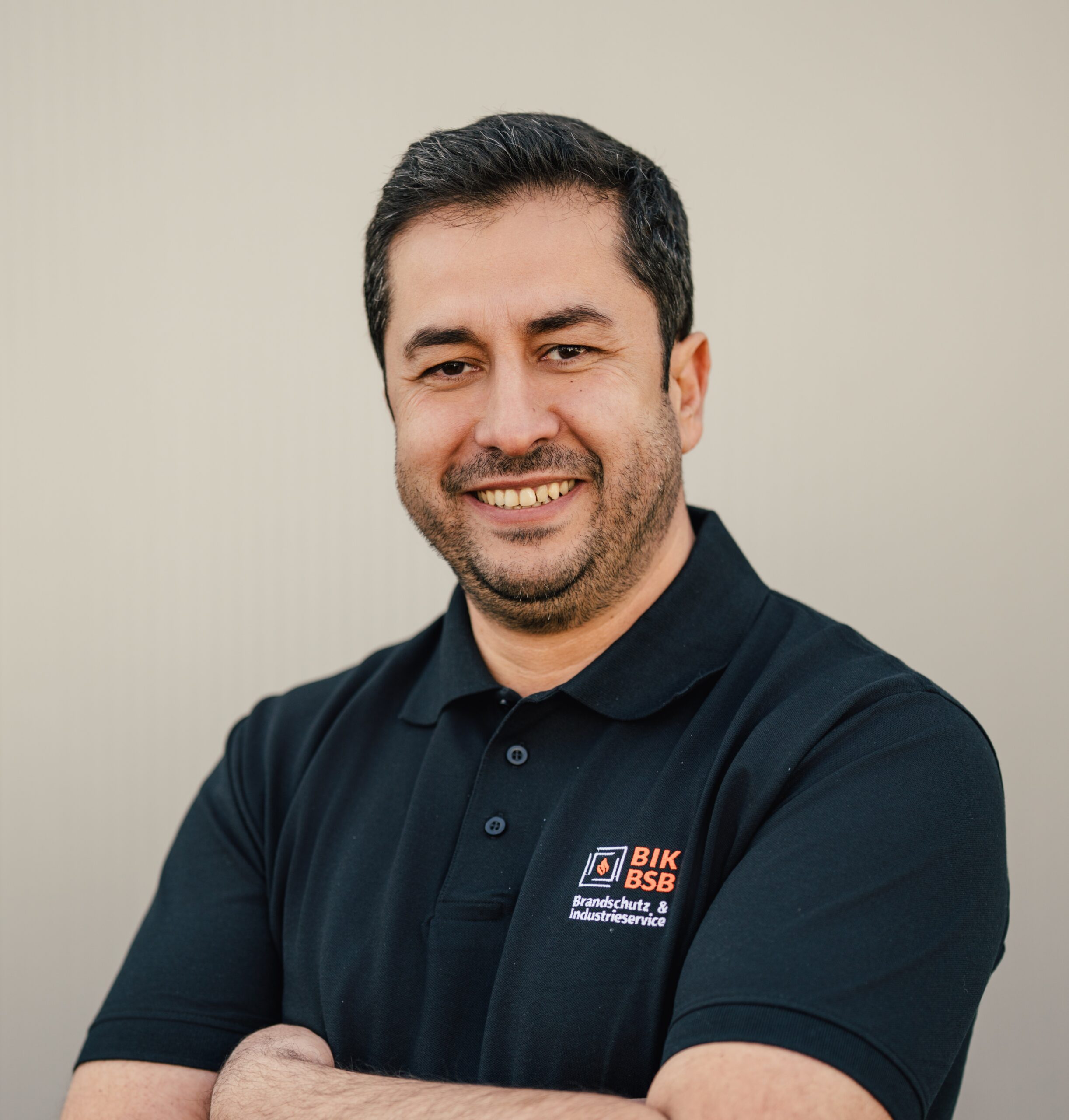 Rahmi Ari, Servicetechniker